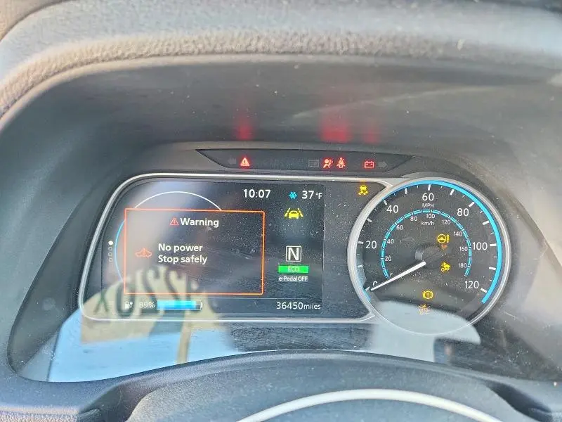2019 NISSAN LEAF SV  