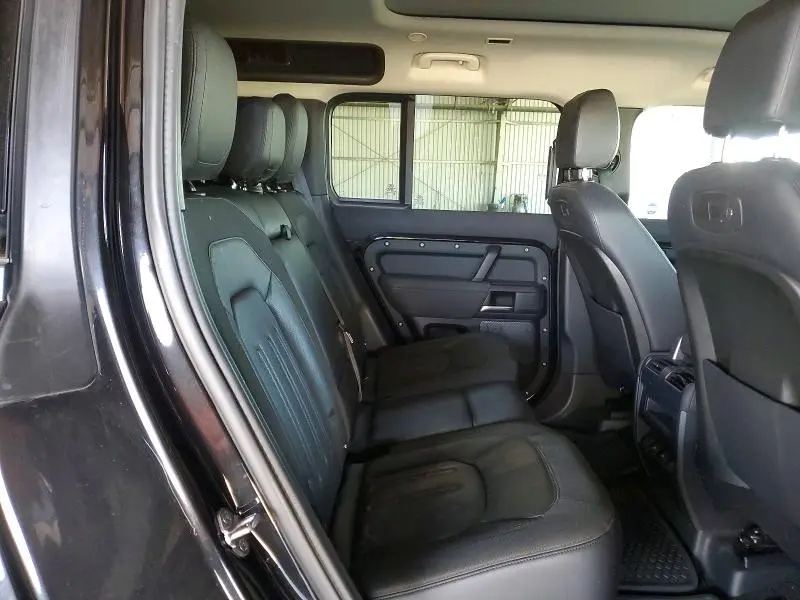 2020 LAND ROVER DEFENDER 110 S  