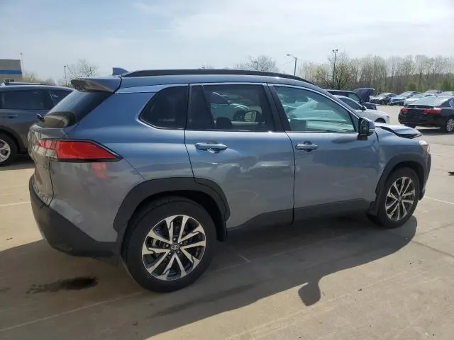 2023 TOYOTA COROLLA CROSS XLE  