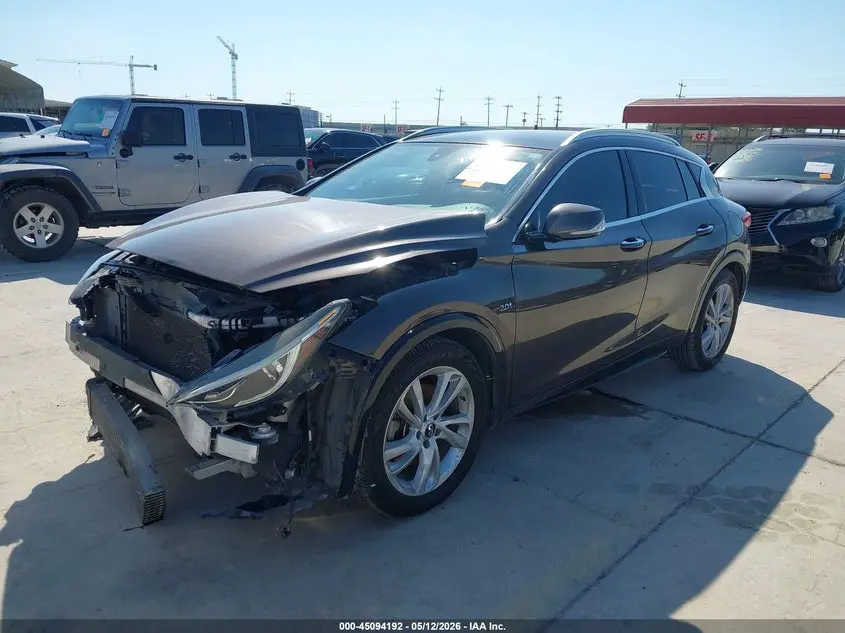 2018 INFINITI QX30 PREMIUM