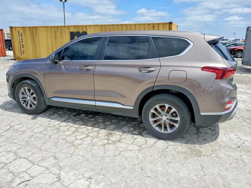 2020 HYUNDAI SANTA FE SE  
