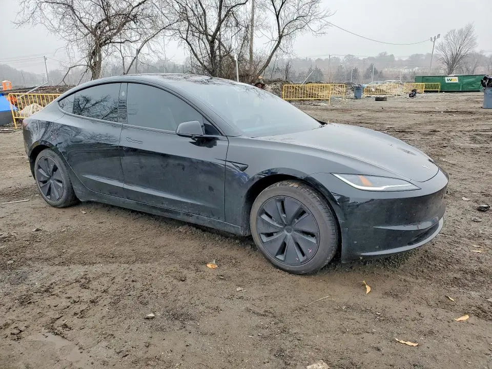 2025 TESLA MODEL 3   