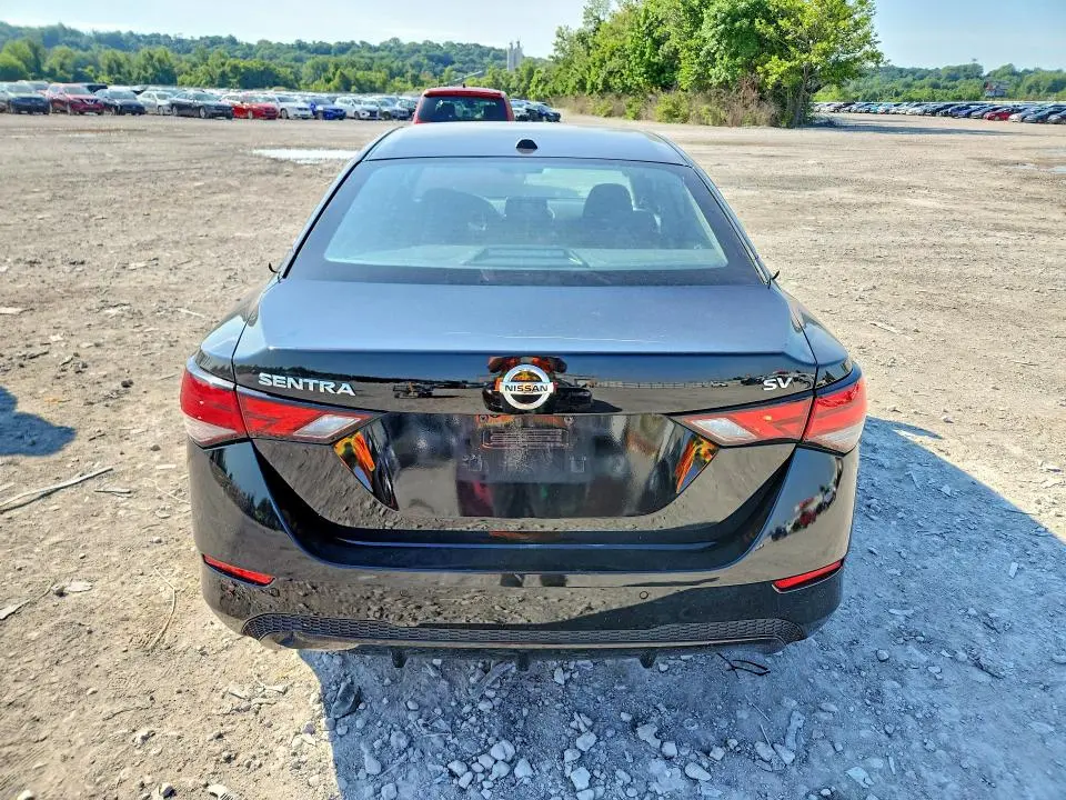 2024 NISSAN SENTRA SV  