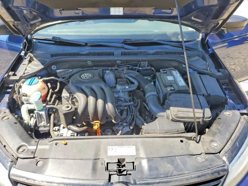 2011 VOLKSWAGEN JETTA BASE  