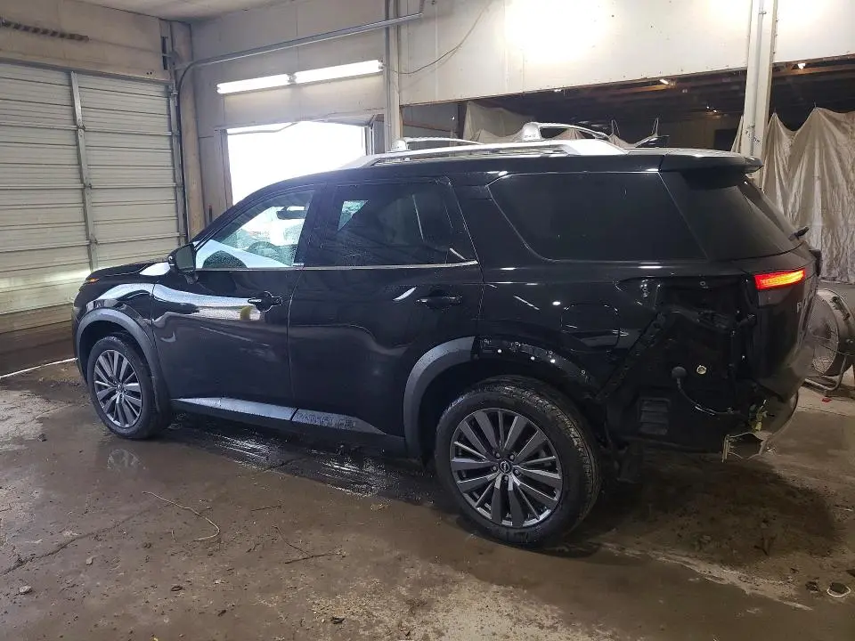 2024 NISSAN PATHFINDER SL  