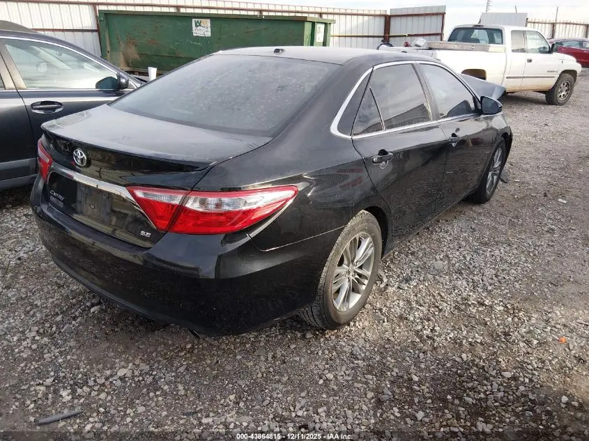 2015 TOYOTA CAMRY SE
