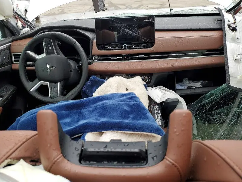 2025 MITSUBISHI OUTLANDER SEL  