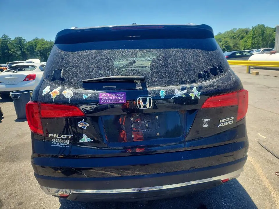 2016 HONDA PILOT TOURING  