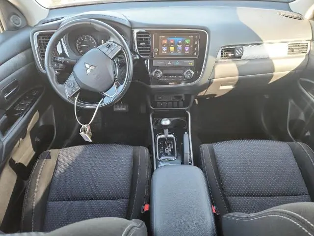 2017 MITSUBISHI OUTLANDER SE  