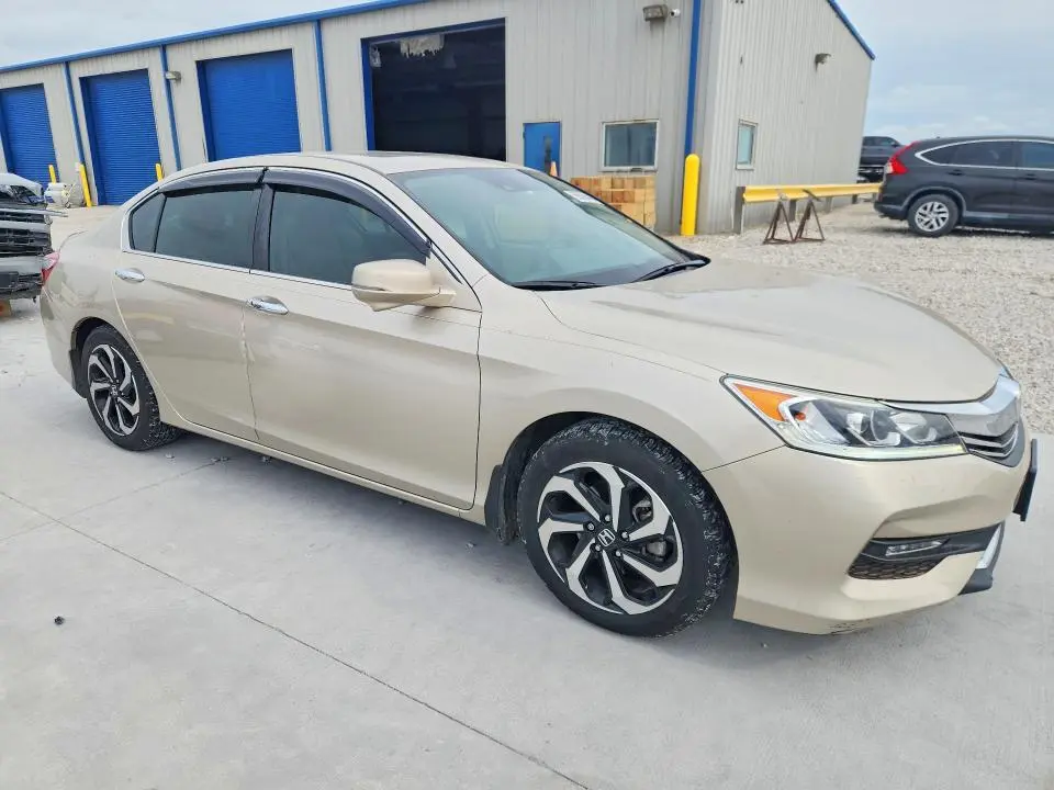 2016 HONDA ACCORD EX  