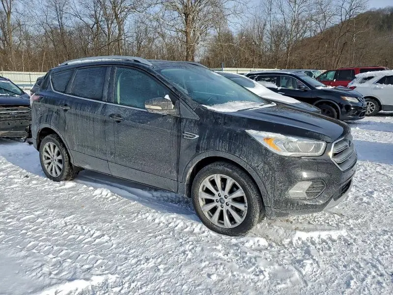 2017 FORD ESCAPE TITANIUM  