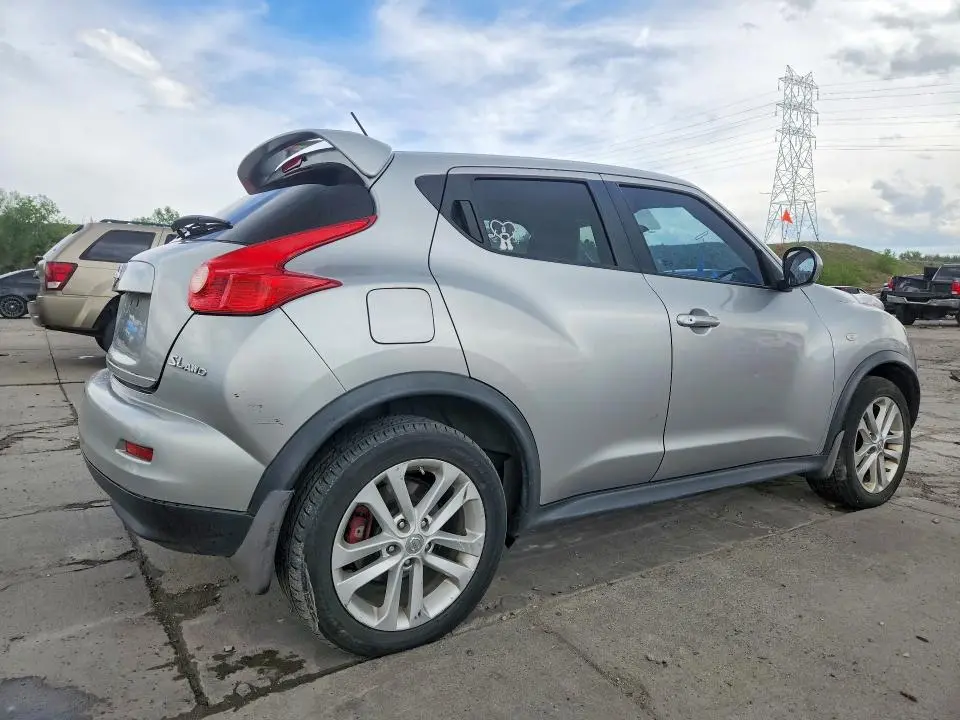 2011 NISSAN JUKE S  