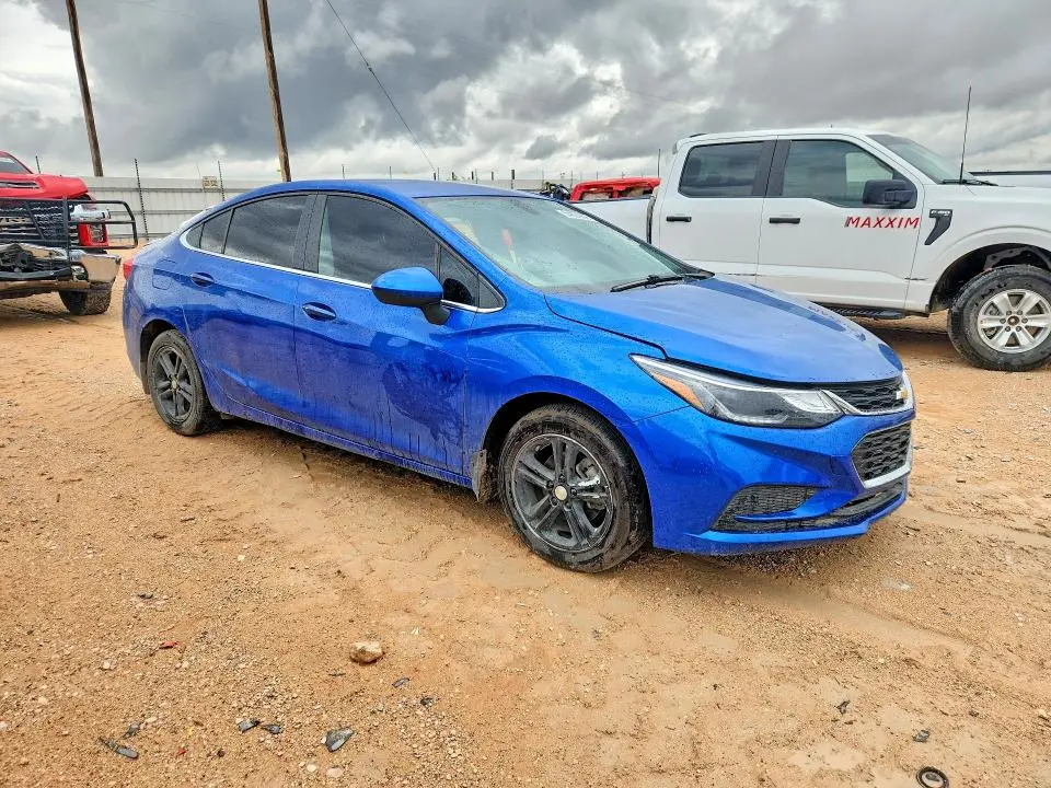 2017 CHEVROLET CRUZE LT  