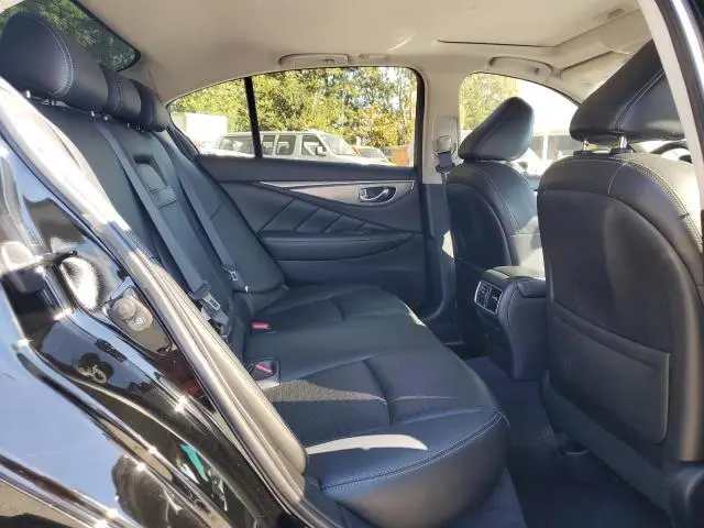 2018 INFINITI Q50 LUXE