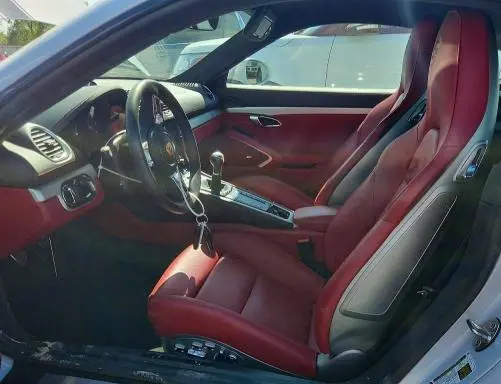 2024 PORSCHE CAYMAN BASE  