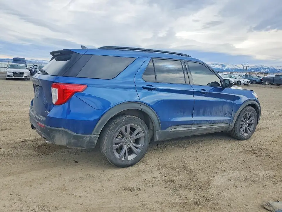 2022 FORD EXPLORER XLT  