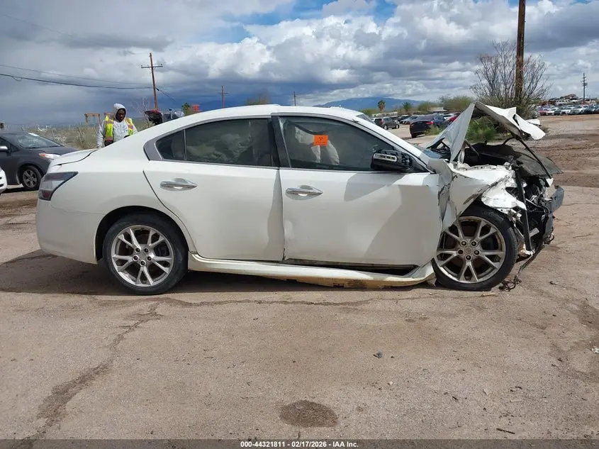 2013 NISSAN MAXIMA 3.5 SV