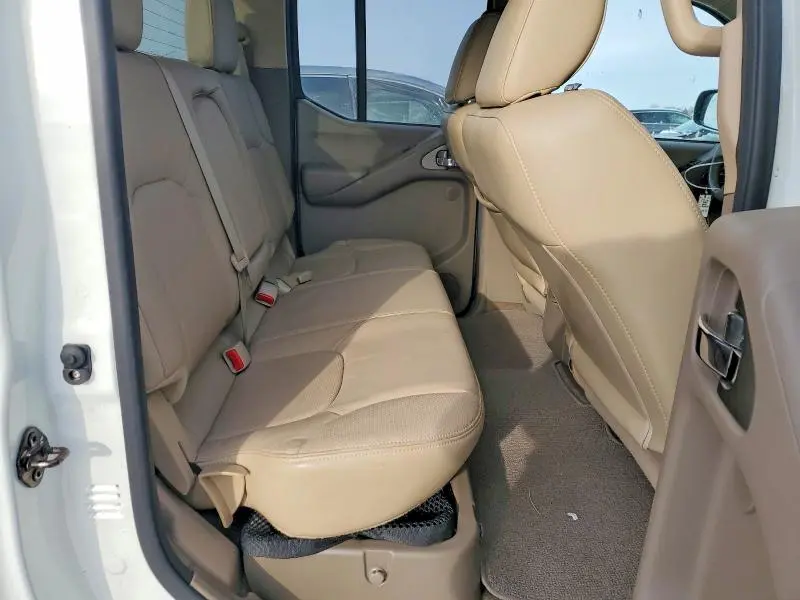 2013 NISSAN FRONTIER S  