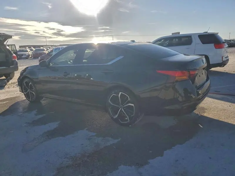 2025 NISSAN ALTIMA SR  