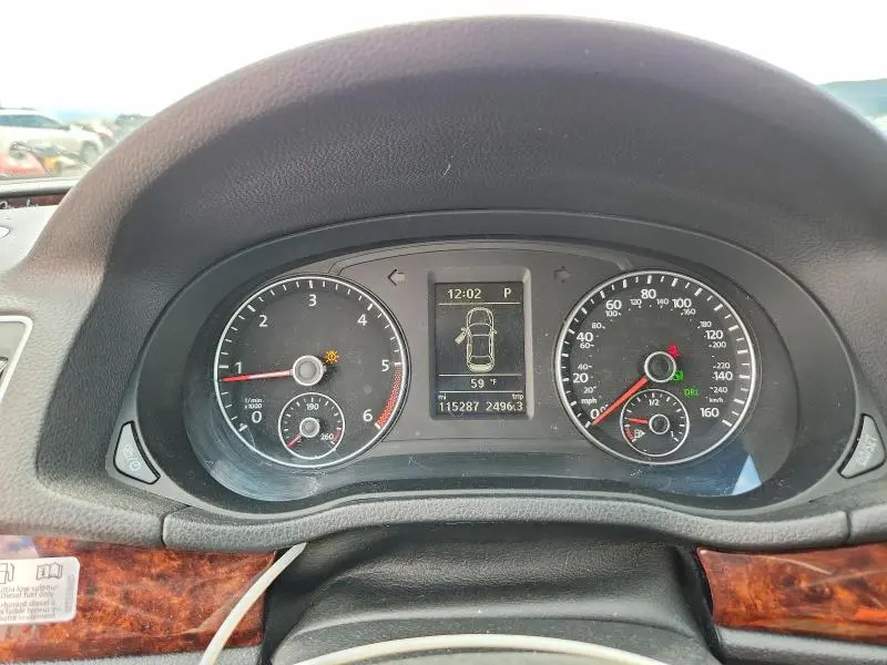 2013 VOLKSWAGEN PASSAT SEL  