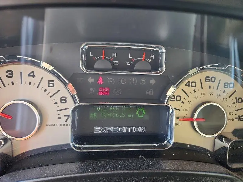 2011 FORD EXPEDITION EL XLT  