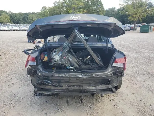 2024 HYUNDAI ELANTRA SE