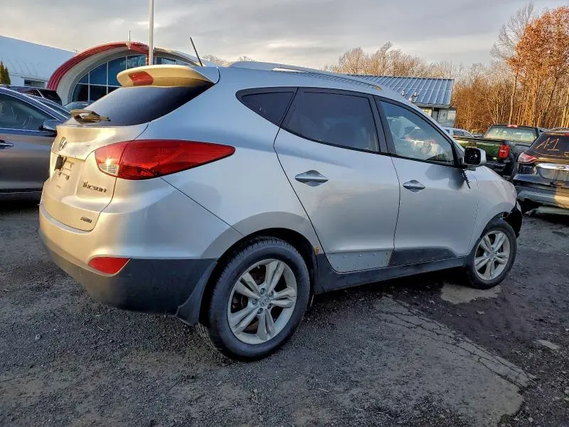 2011 HYUNDAI TUCSON GLS  