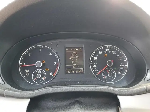 2013 VOLKSWAGEN PASSAT SE  