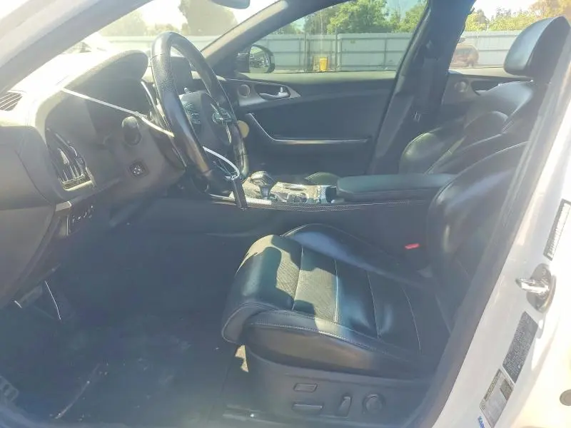 2021 KIA STINGER GT2  