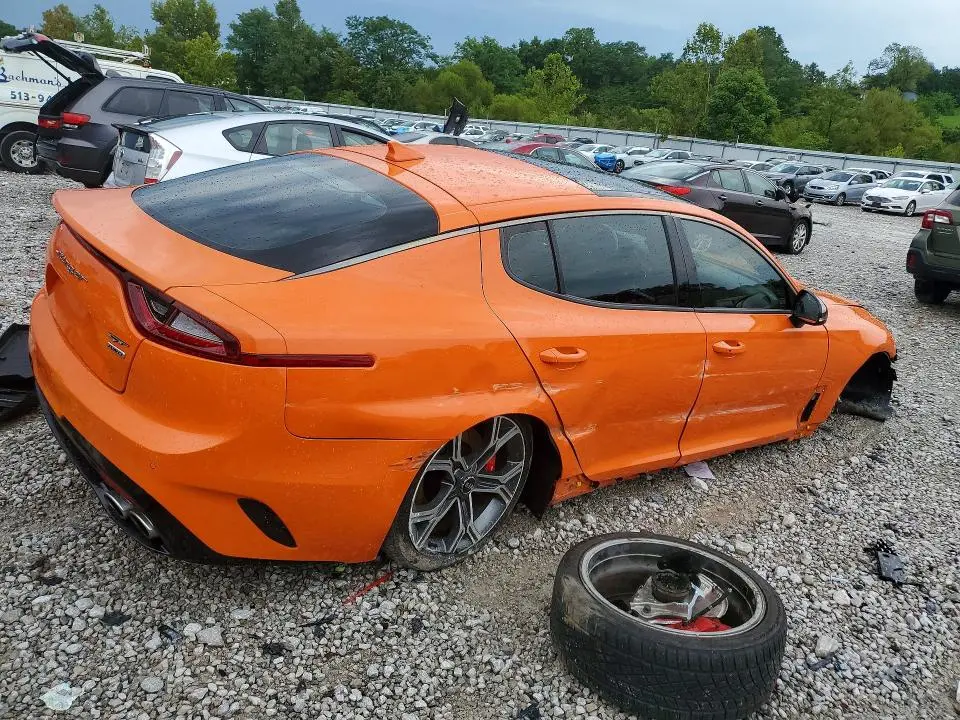 2020 KIA STINGER GT2  