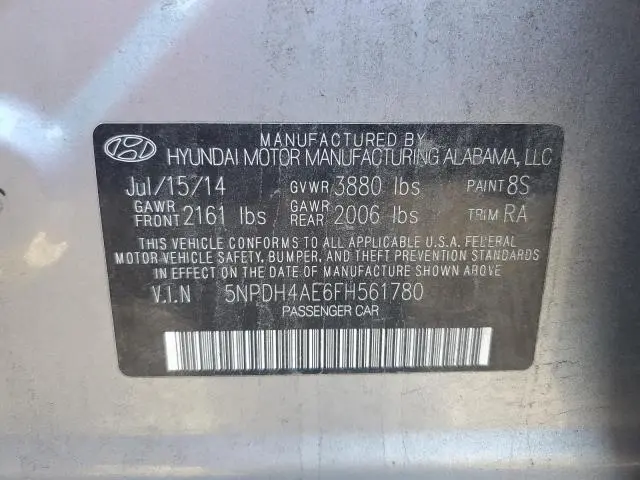 2015 HYUNDAI ELANTRA SE  