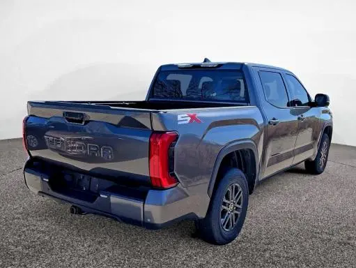 2023 TOYOTA TUNDRA SR5  