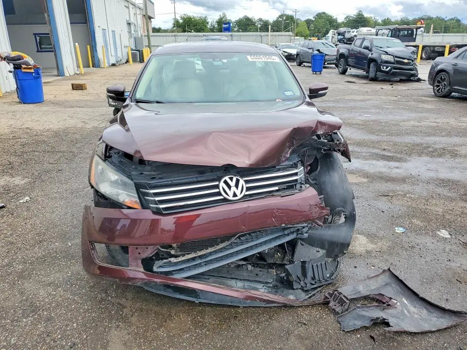 2013 VOLKSWAGEN PASSAT SE  