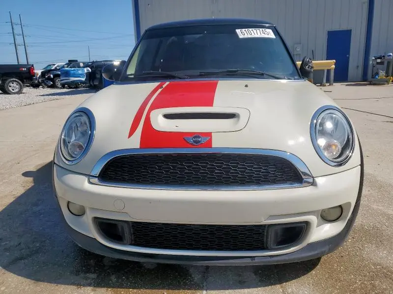 2013 MINI COOPER S  