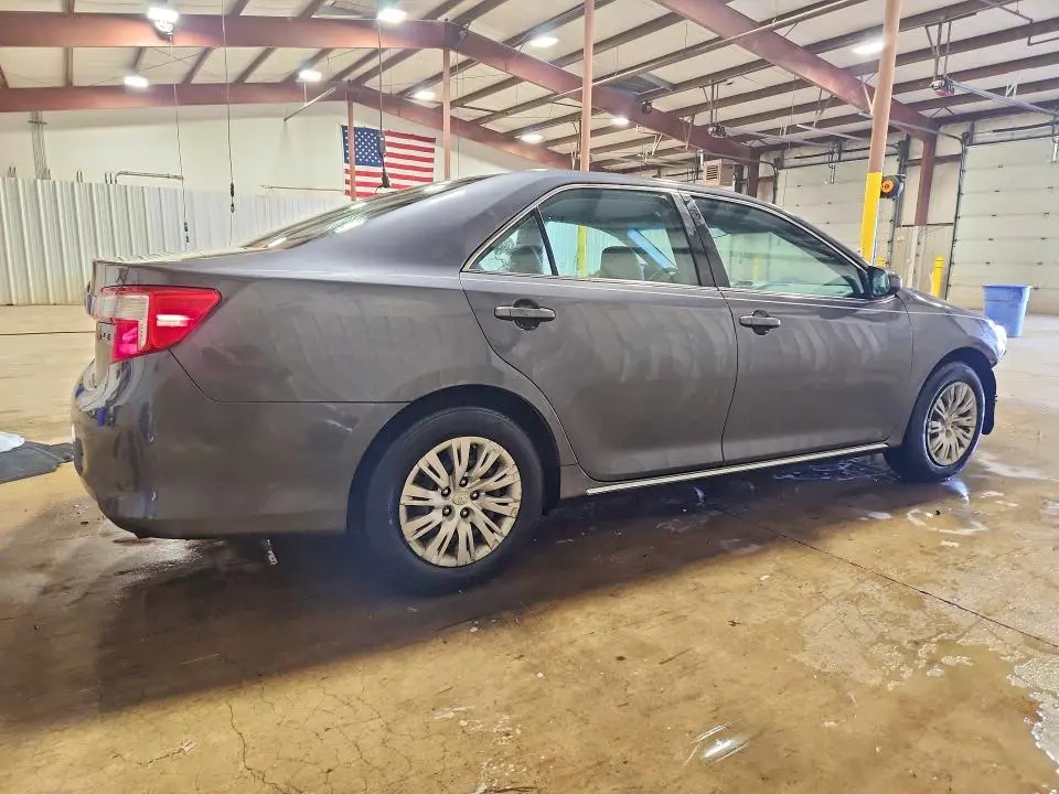 2013 TOYOTA CAMRY LE  