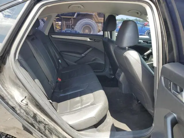 2016 VOLKSWAGEN PASSAT S