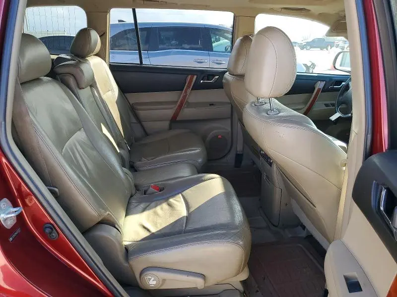 2010 TOYOTA HIGHLANDER LIMITED  