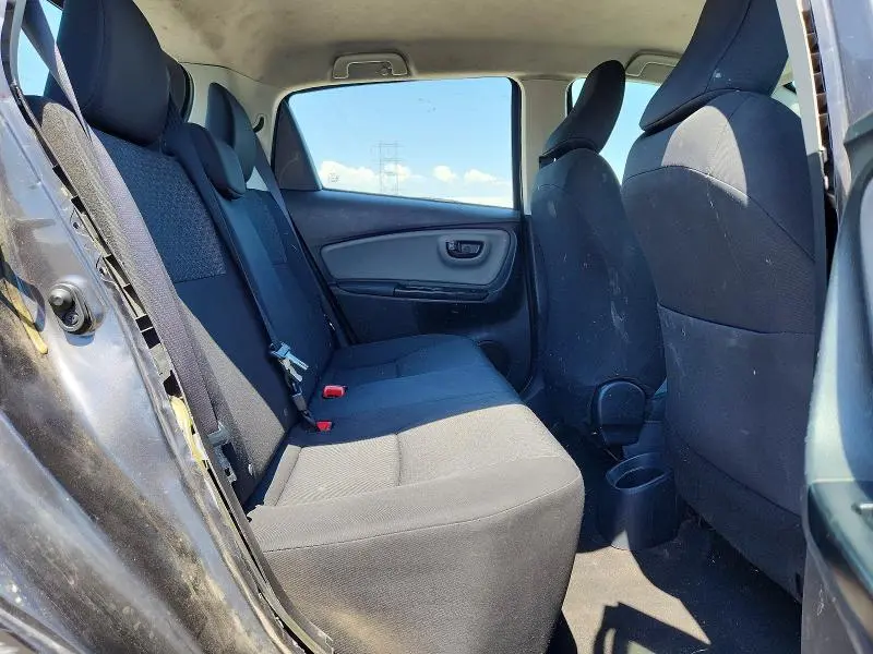 2016 TOYOTA YARIS 5-DOOR L  