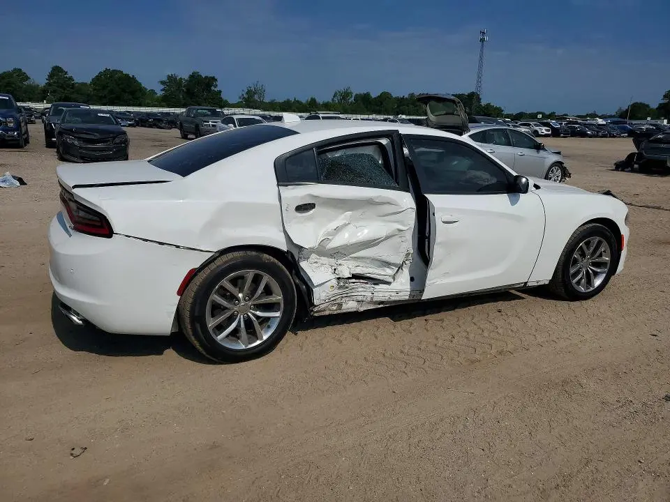 2016 DODGE CHARGER SXT  