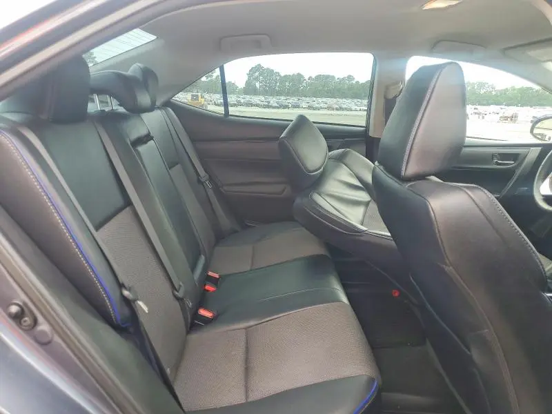 2017 TOYOTA COROLLA SE  