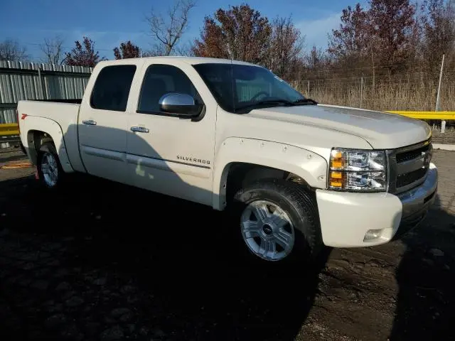 2011 CHEVROLET SILVERADO K1500 LT  
