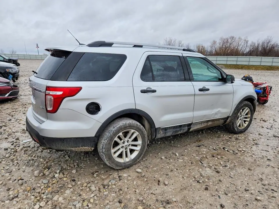 2015 FORD EXPLORER XLT  