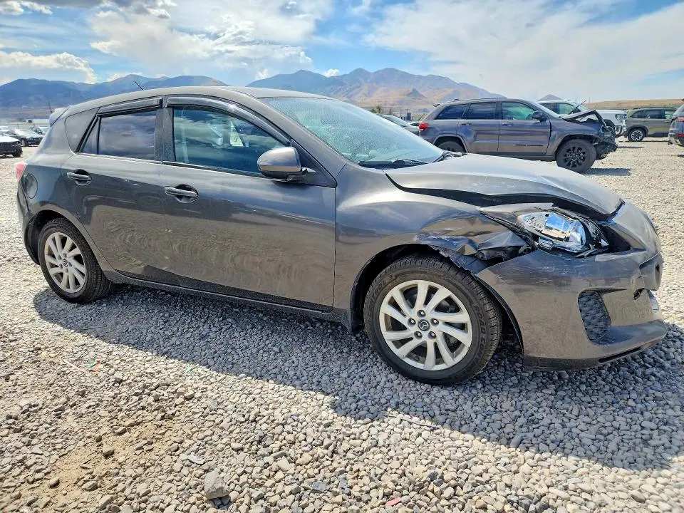 2013 MAZDA 3 I  