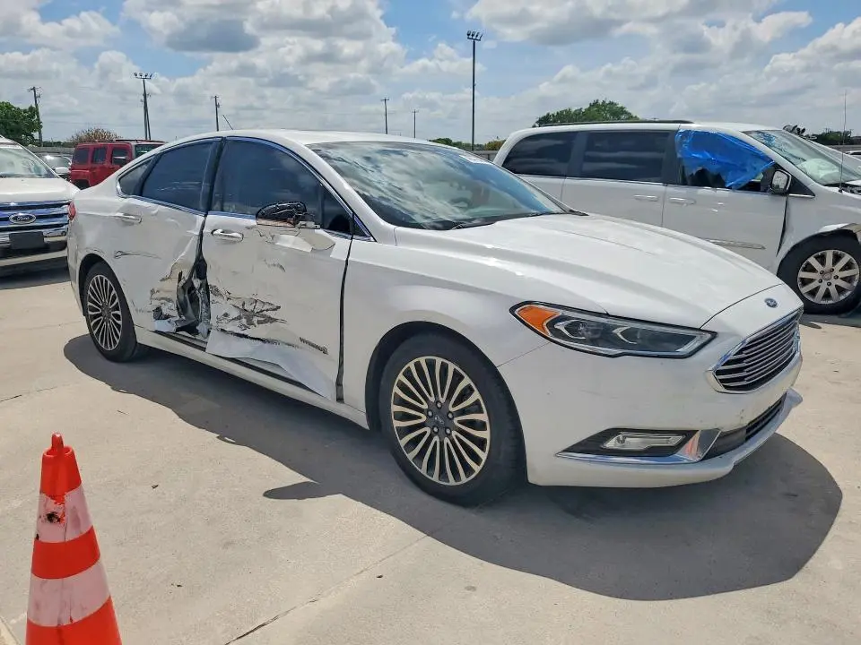 2018 FORD FUSION TITANIUM  