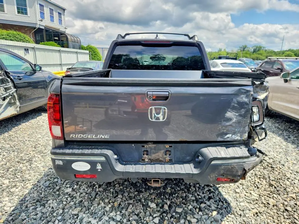 2017 HONDA RIDGELINE RTL  