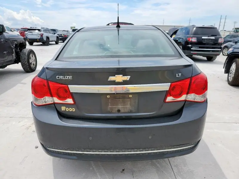 2013 CHEVROLET CRUZE LT  