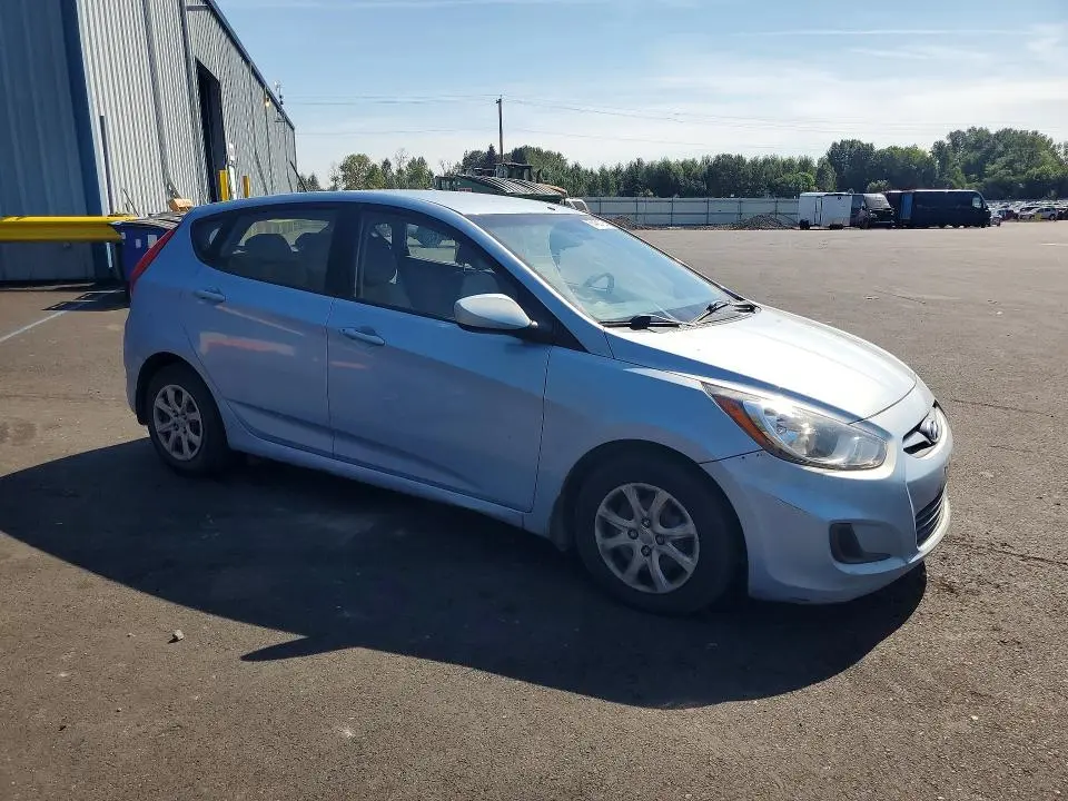 2014 HYUNDAI ACCENT GS  