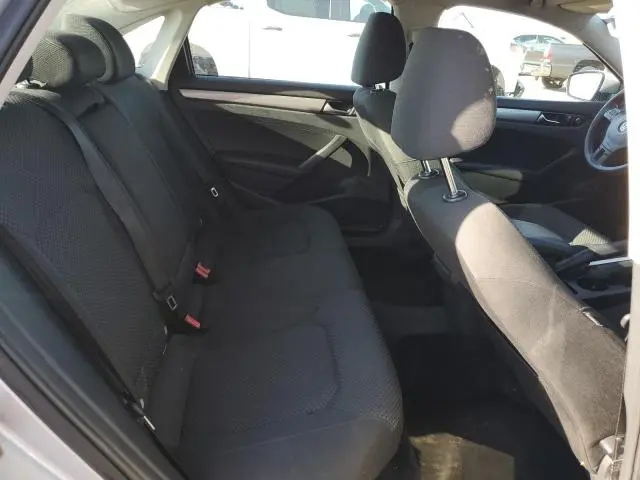 2013 VOLKSWAGEN PASSAT S  