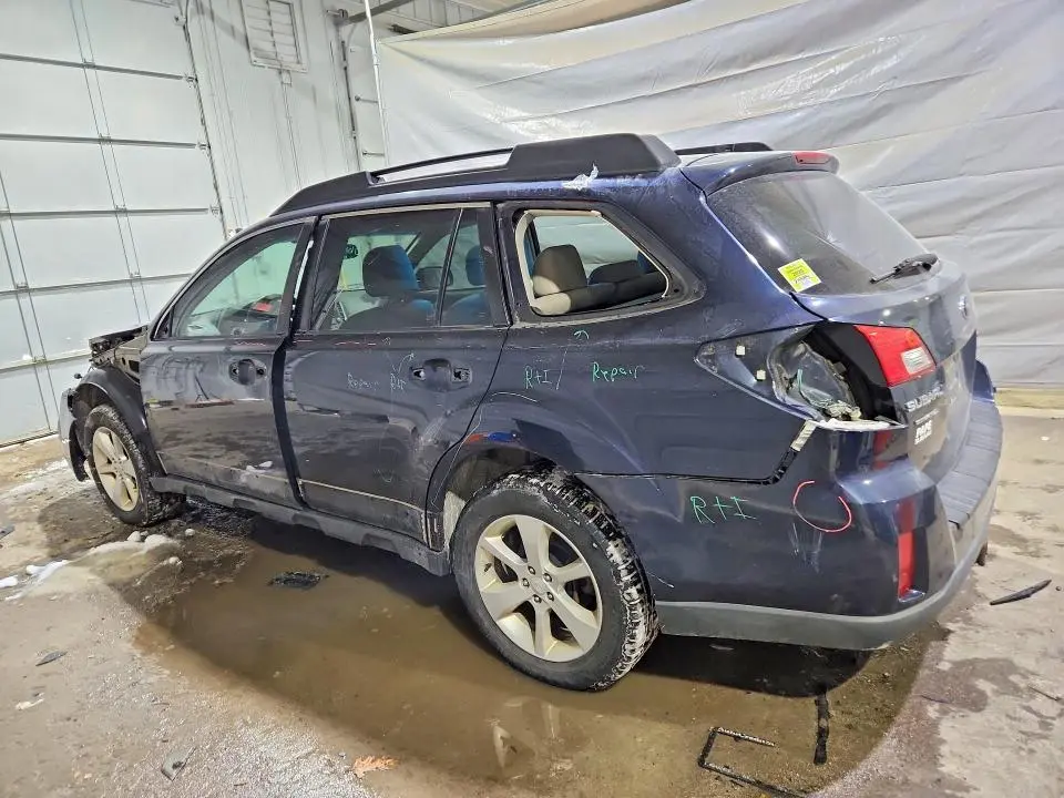 2013 SUBARU OUTBACK 2.5I PREMIUM  
