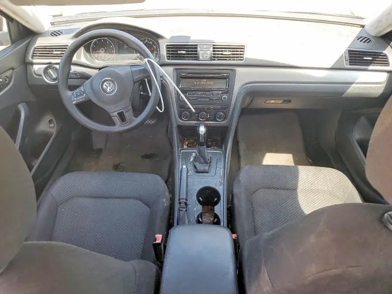 2013 VOLKSWAGEN PASSAT S  